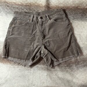Levi’s Corduroy Cut-off 550 Shorts